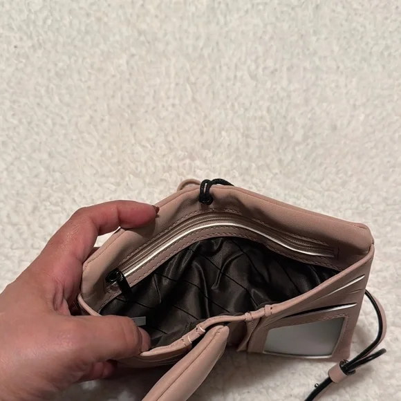 Elegant blush pink Women's Clutch/wallet - Picture 3 of 4